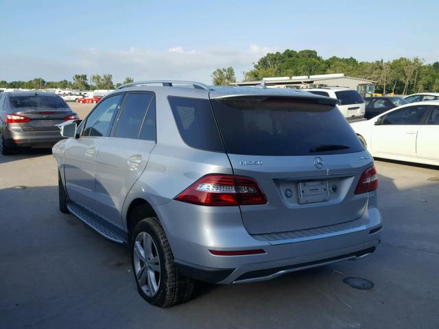 4JGDA5HB0CA083232 - 2012 MERCEDES-BENZ ML 350 4MA SILVER photo 3