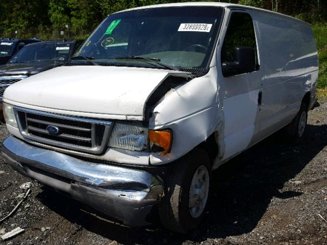 1FTNE24W44HB00949 - 2004 FORD ECONOLINE WHITE photo 9