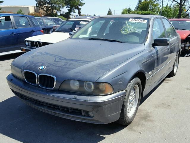 WBADT43451GF55923 - 2001 BMW 525 I AUTO GRAY photo 2