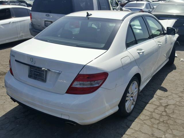 WDDGF54XX8F051361 - 2008 MERCEDES-BENZ C 300 WHITE photo 4