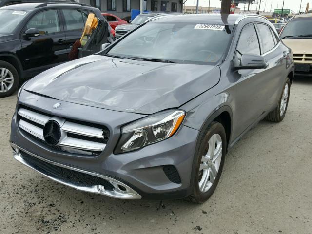 WDCTG4EB9GJ201226 - 2016 MERCEDES-BENZ GLA 250 GRAY photo 2