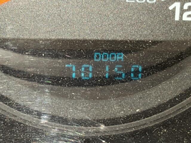 1P3ES46C61D201064 - 2001 PLYMOUTH NEON/LX SILVER photo 8