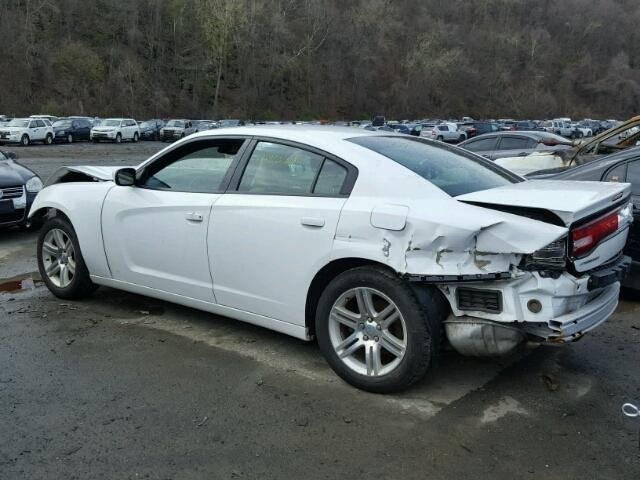2B3CL3CG0BH512212 - 2011 DODGE CHARGER WHITE photo 3