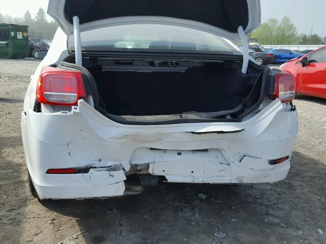 1G11C5SL2FU146524 - 2015 CHEVROLET MALIBU 1LT თეთრი ფოტო 9