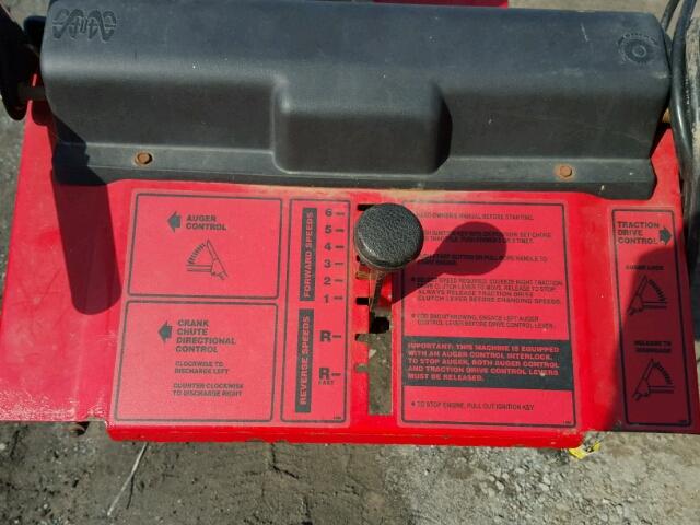 32914598 - 2000 SNOW BLOWER RED photo 8