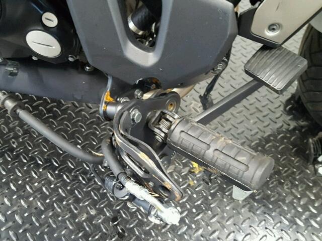 JKAENEB18FDA05164 - 2015 KAWASAKI EN650 B 白色 照片 11