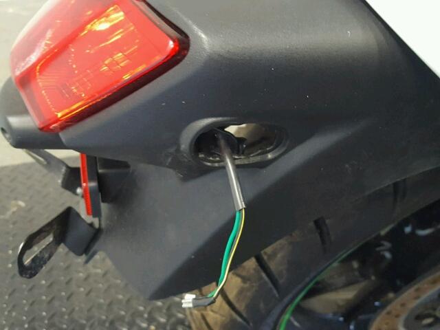 JKAENEB18FDA05164 - 2015 KAWASAKI EN650 B 白色 照片 14