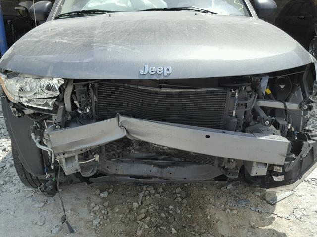 1C4NJCBAXDD244442 - 2013 JEEP COMPASS SP GRAY photo 9