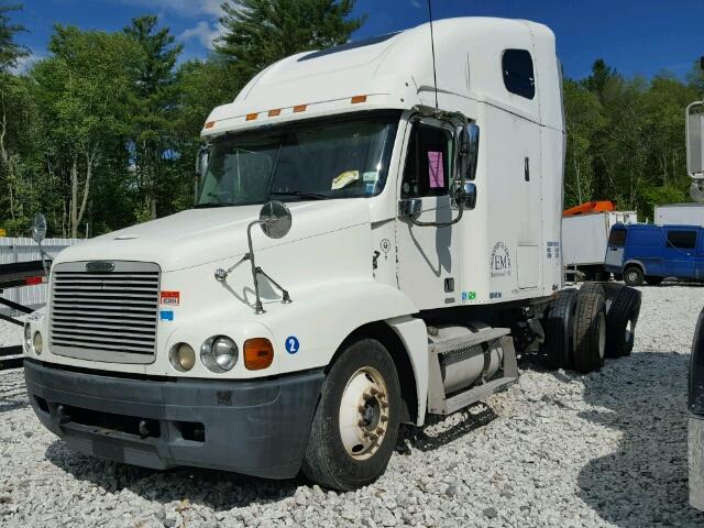 1FUYSSEBXYLB64980 - 2000 FREIGHTLINER CONVENTION WHITE photo 2