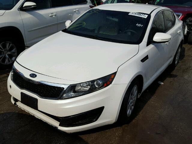 KNAGM4A75B5068576 - 2011 KIA OPTIMA WHITE photo 2