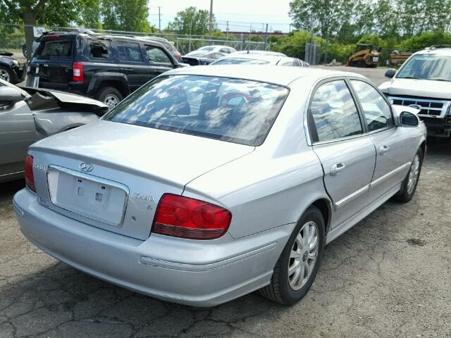 KMHWF35H84A960302 - 2004 HYUNDAI SONATA GLS SILVER photo 4