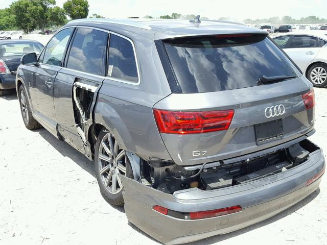 WA1VAAF71HD040227 - 2017 AUDI Q7 PRESTIG SILVER photo 3