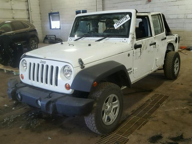 1C4BJWKGXDL650512 - 2013 JEEP WRANGLER U WHITE photo 2