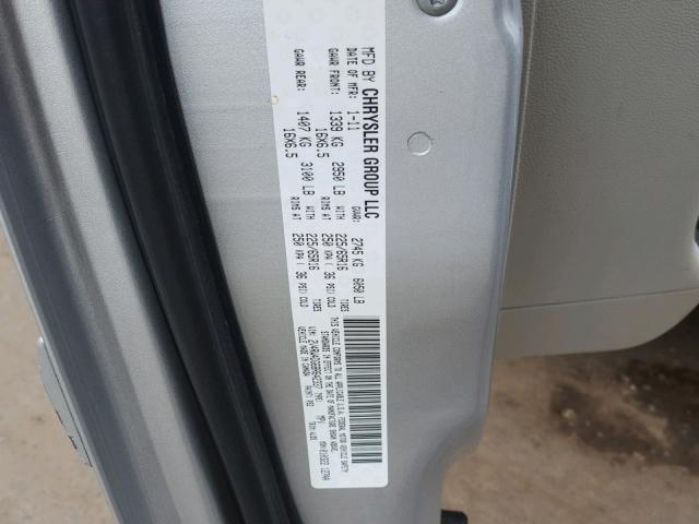 2V4RW4DG6BR642337 - 2011 VOLKSWAGEN ROUTAN S SILVER photo 10