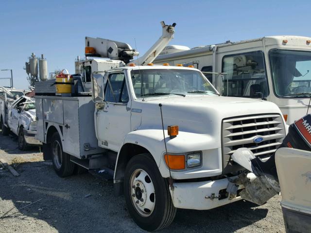 1FDMF70J8SVA49790 - 1995 FORD F700 WHITE photo 1