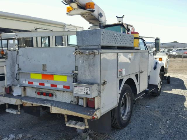 1FDMF70J8SVA49790 - 1995 FORD F700 WHITE photo 4