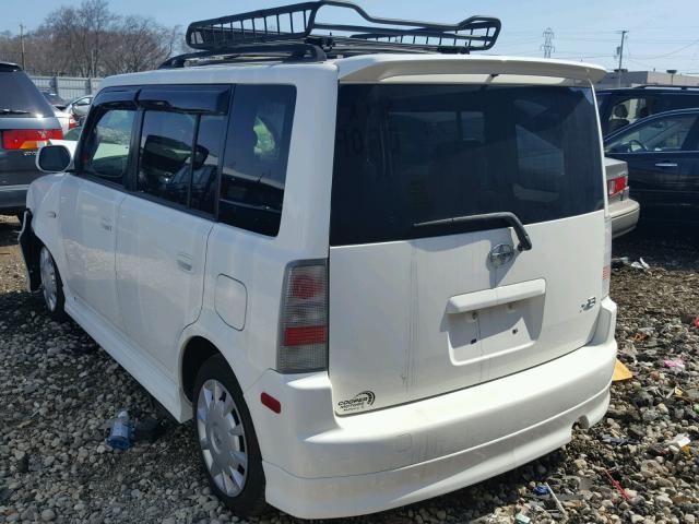 JTLKT324X64049133 - 2006 TOYOTA SCION XB WHITE photo 3