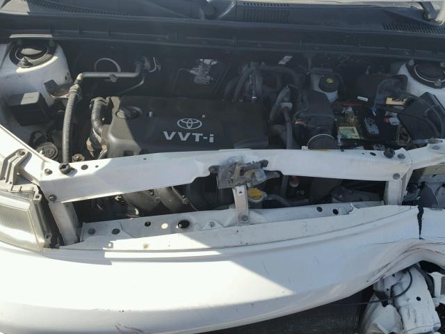 JTLKT324X64049133 - 2006 TOYOTA SCION XB WHITE photo 7