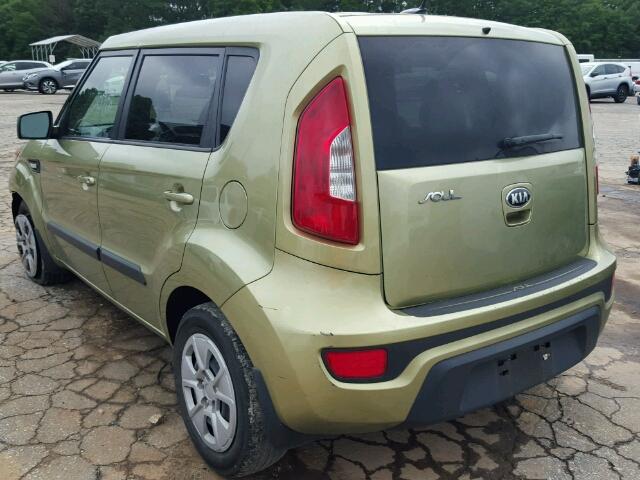 KNDJT2A52D7516813 - 2013 KIA SOUL GREEN photo 3