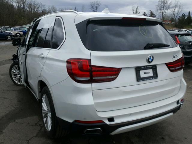 5UXKR6C56G0J80618 - 2016 BMW X5 XDRIVE5 WHITE photo 3