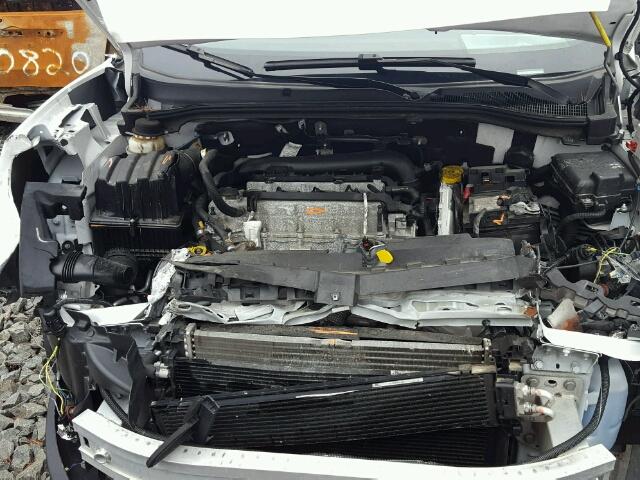 ZFBERFAT4G6C22075 - 2016 RAM PROMASTER 白色 照片 7