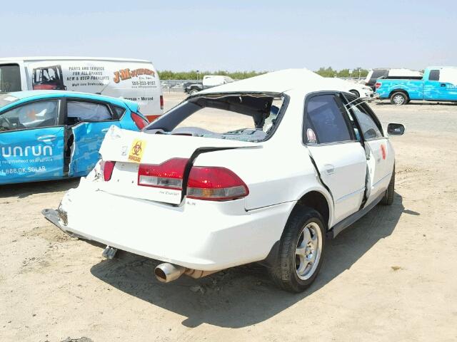 3HGCG66581G701074 - 2001 HONDA ACCORD LX WHITE photo 4