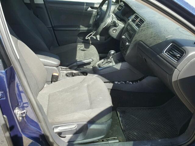 3VW2K7AJXEM375284 - 2014 VOLKSWAGEN JETTA BASE Կապույտ լուսանկար 5