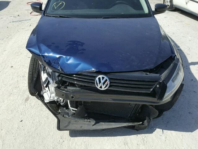 3VW2K7AJXEM375284 - 2014 VOLKSWAGEN JETTA BASE Կապույտ լուսանկար 7