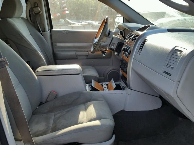 1A8HX58PX7F523880 - 2007 CHRYSLER ASPEN LIMI GOLD photo 5