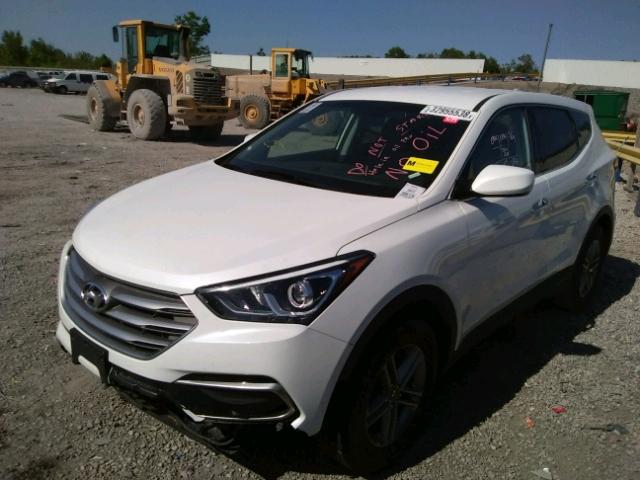 5NMZT3LB0HH005059 - 2017 HYUNDAI SANTA FE S WHITE photo 2