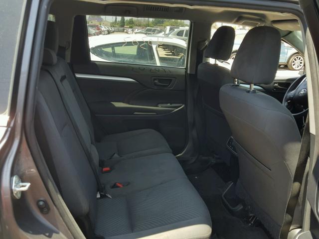 5TDZKRFH2FS112940 - 2015 TOYOTA HIGHLANDER GRAY photo 6