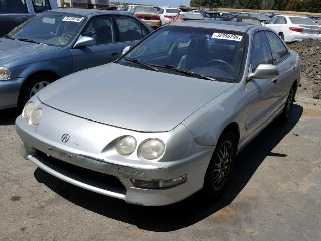 JH4DB7666WS001312 - 1998 ACURA INTEGRA GS GRAY photo 2