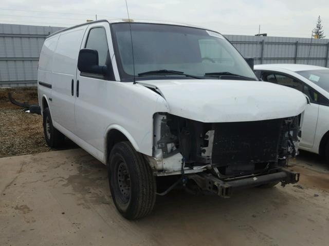 1GCGG25V671136180 - 2007 CHEVROLET EXPRESS G2 WHITE photo 1