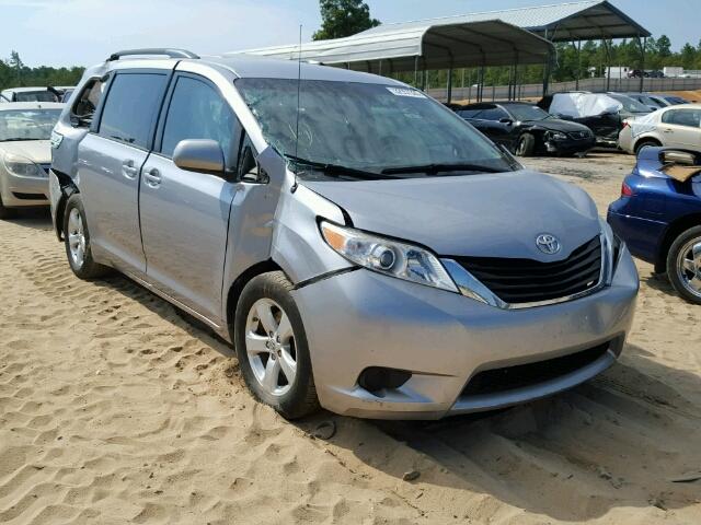 5TDKK3DC8CS224773 - 2012 TOYOTA SIENNA LE SILVER photo 1