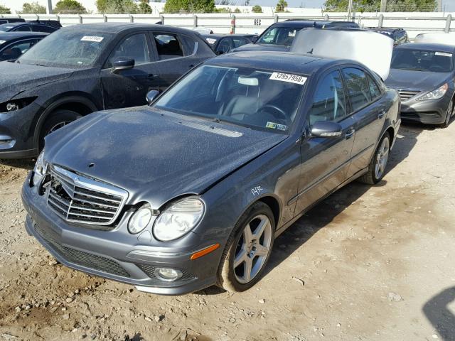 WDBUF87X09B402473 - 2009 MERCEDES-BENZ E 350 4MAT GRAY photo 2