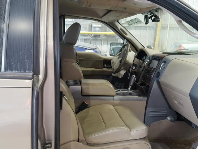 1FTRX12515FB32657 - 2005 FORD F150 2WD BROWN photo 5