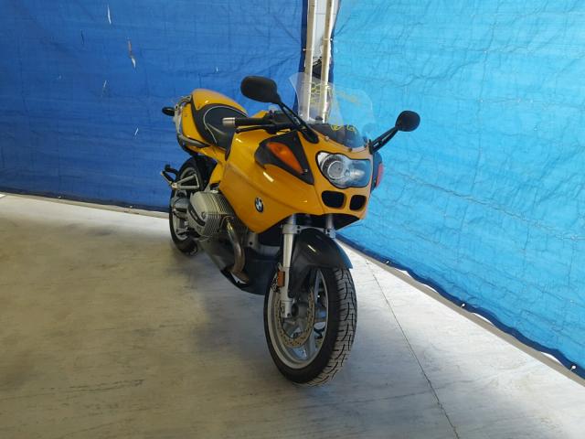 WB10432A4XZB50985 - 1999 BMW R1100 S YELLOW photo 1