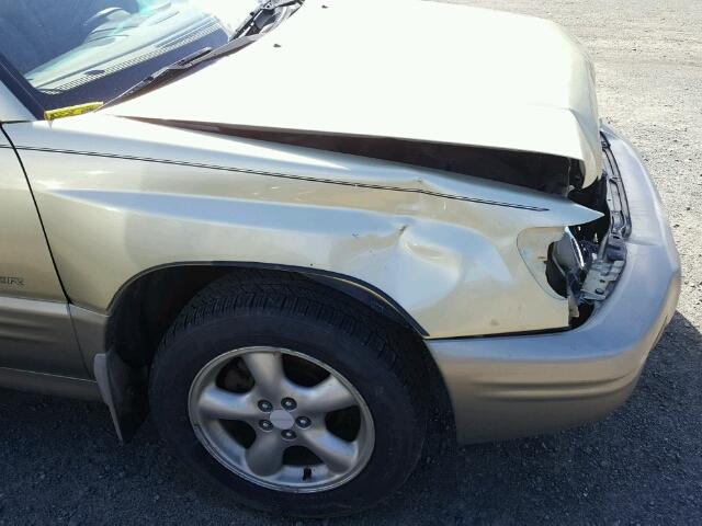 JF1SF65591H719335 - 2001 SUBARU FORESTER S 金色 照片 9