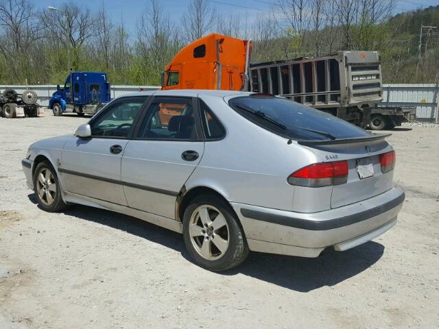 YS3DF58K022014810 - 2002 SAAB 9-3 SE SILVER photo 3