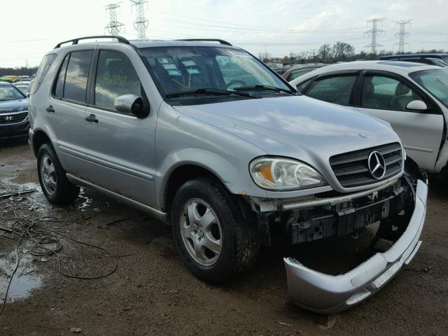 4JGAB54EX3A385336 - 2003 MERCEDES-BENZ ML 320 SILVER photo 1