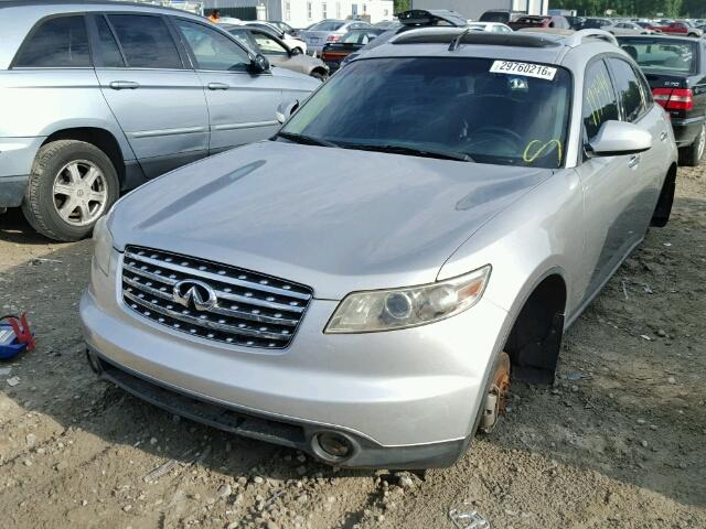 JNRBS08W74X402428 - 2004 INFINITI FX45 SILVER photo 2