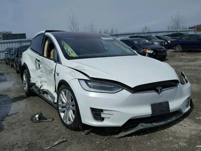 5YJXCAE4XGF007587 - 2016 TESLA MODEL X WHITE photo 1