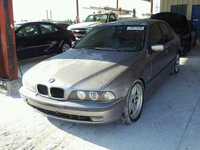 WBADE5320WBV93981 - 1998 BMW 540 I GRAY photo 2