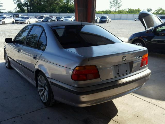 WBADE5320WBV93981 - 1998 BMW 540 I GRAY photo 3