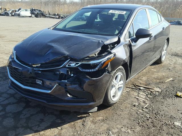 1G1BE5SM0H7144831 - 2017 CHEVROLET CRUZE LT GRAY photo 2