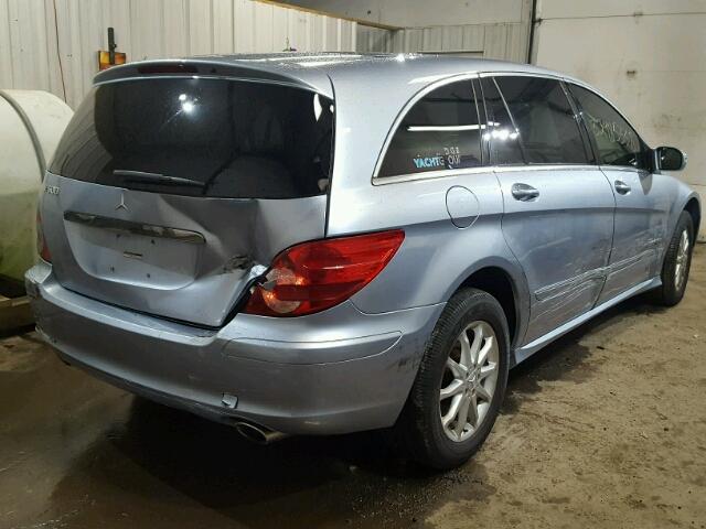 4JGCB75E96A018029 - 2006 MERCEDES-BENZ R 500 BLUE photo 4