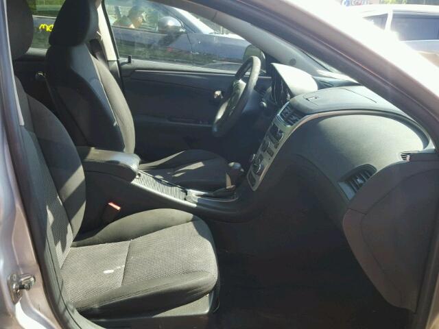 1G1ZC5EU8BF352257 - 2011 CHEVROLET MALIBU 1LT 银色 照片 5