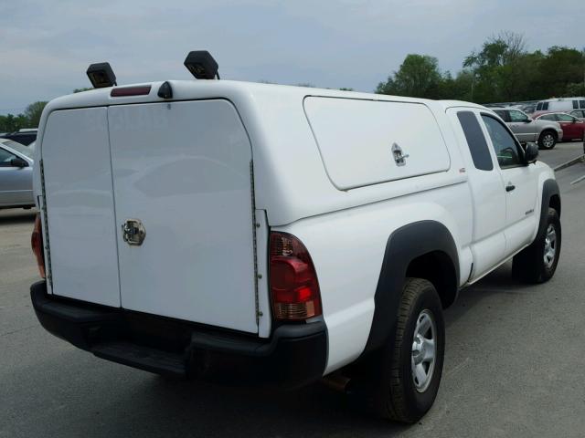 5TFTX4GN2EX033596 - 2014 TOYOTA TACOMA PRE WHITE photo 4