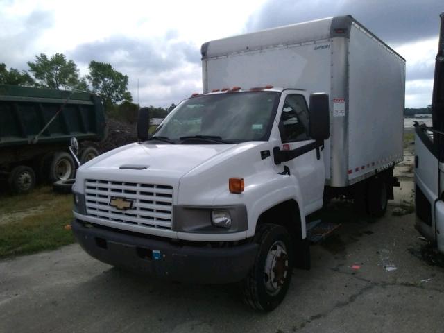 1GBE4C1246F421662 - 2006 CHEVROLET C4500 C4C0 WHITE photo 2