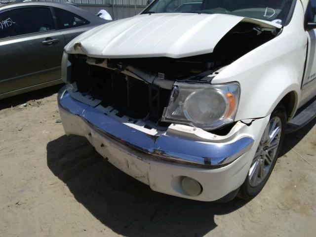 1A8HW58217F516128 - 2007 CHRYSLER ASPEN LIMI WHITE photo 9